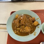 栄城会館 - ビジュアルよりもボリューム優先のカツカレー¥550