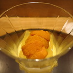 日本料理 太月 - 26年8月　トマトゼリー、玉蜀黍ムース、生雲丹（あちき）