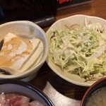 き楽 - 冷や奴と新鮮野菜