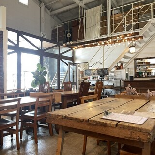 ウカ ファーム テーブル_2