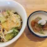 うみからそらへ - サラダと小鉢(牛スジと野菜の煮込み)