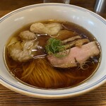 Ramen FeeL - 特上トッピングだけでは丼の表面は覆い尽くされていない