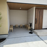 らぁめん鴇 - 待ちスペース