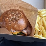 バーガーカフェ ひげずら - 