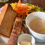 ベーカリー&レストラン沢村 旧軽井沢 - 