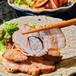 海樹 - 豚肩ロース煮豚（アップ）