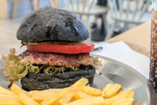 緑茶バーガー&麦酒 （GREEN TEA BURGERS&BEER） - 門出