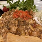 蒙古タンメン中本 - 具材アップ