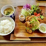 山っ子 - 料理写真:鶏カラアゲ定食