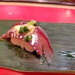 立喰 さくら寿司 - とびうお（1貫220円）