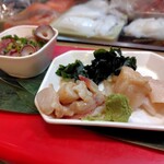 立喰 さくら寿司 - たこ吸盤（385円）　北寄貝ひも、ミル貝ひも