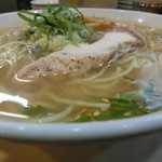 らーめん 鉢ノ葦葉 - 梅しそ塩(800円)