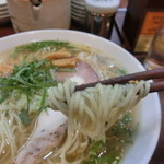 らーめん 鉢ノ葦葉 - 梅しそ塩(800円)