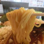 Menriki Takumi Ramen - 麺アップ