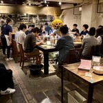 Japanese Ramen Noodle Lab Q - 退店時には満員