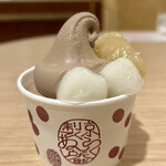 京らく製あん所 - ももあんソフト