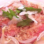 アルピーノ - バルバリー鴨胸肉のカルパッチョ仕立て