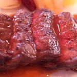 アルピーノ - 牛ロース肉のグリルを接写