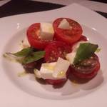 ORO - お洒落な感じのカプレーゼ♪