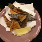 四季祭 - マナガツオ骨焼きせんべい