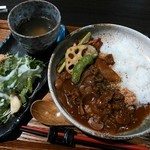 Y's - 季節野菜の味噌ﾊﾔｼﾗｲｽﾗﾝﾁ950円☆ﾗﾝﾊﾟｽで540円☆9/15