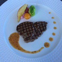 メインダイニング シーホース - 志摩コースの肉料理。フィレ肉網焼き　粒マスタードソース