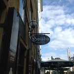 HVIIDS VINSTUE - 歴史を感じる看板