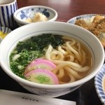 一休 - 自家製手打ちうどん、カツオと昆布のみのお出汁も美味い