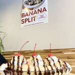 Hungry DUMPTY diner&cafe - アメリカンダイナー定番スイーツbanana  split