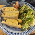 cafe zuccu - たまごサンドも美味しい〜！