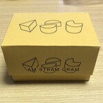 AM STRAM GRAM  - 錯視を利用したかのようなイラストの外箱