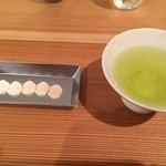 煎茶と靴下、そして薬草 - ニ煎目は吉野葛菓子と共に…