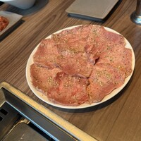 焼肉うしごろ 新宿三丁目店 - 