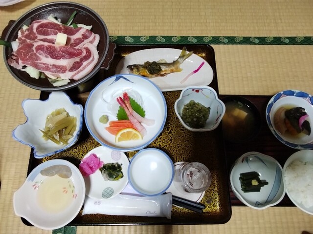 大友屋旅館 &ndash; 山形・大蔵村の温泉宿でくつろぎのひととき