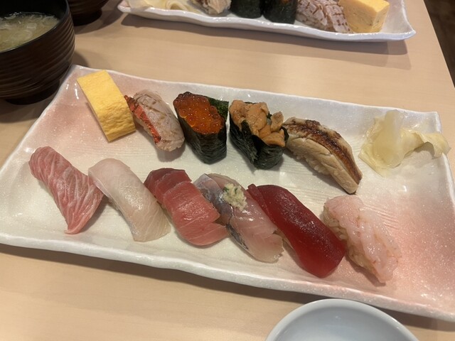 Tsukiji Kagura Zushi Shinkan photo 2