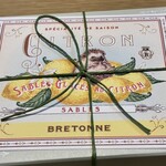 ビスキュイテリエ ブルトンヌ 新宿小田急店 - サブレシトロンの箱