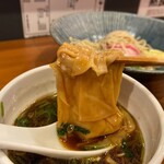 自家製手もみ麺 鈴ノ木 - ワンタン