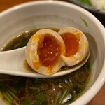 自家製手もみ麺 鈴ノ木 - 味玉