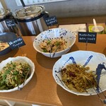 空の駅 風和里しばやま レストランフワリ - 春菊と切干し大根のナッツサラダがオシャレでおいしい！