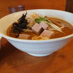 岩鷲 - 横から撮影