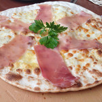 グラッチェガーデンズ - ローマ風ピッツァ プロシュート