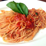 グラッチェガーデンズ - にんにくとトマトのスパゲッティ L