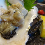 すし処 つま美 - 三重的矢湾の岩ガキ