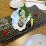 すし処 つま美 - コース　三重的矢湾の岩ガキ