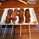 もつ焼き やまざき - レバー他串焼き　他の３種類は写真撮ったはずが残っていない　なんで？？
