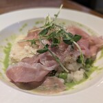 アマルフィイ ホワイトガーデン - イタリア産生ハムと青豆のリゾット