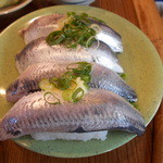 亀正くるくる寿司 - いわし