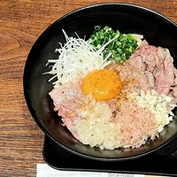 馬刺しと焼き鳥 グルマン三年坂 - 
