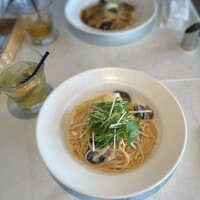 24/7 restaurant - 