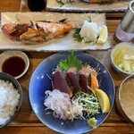 定越食堂 - のどぐろの塩焼き定食と、かつおの藁焼き2900円
